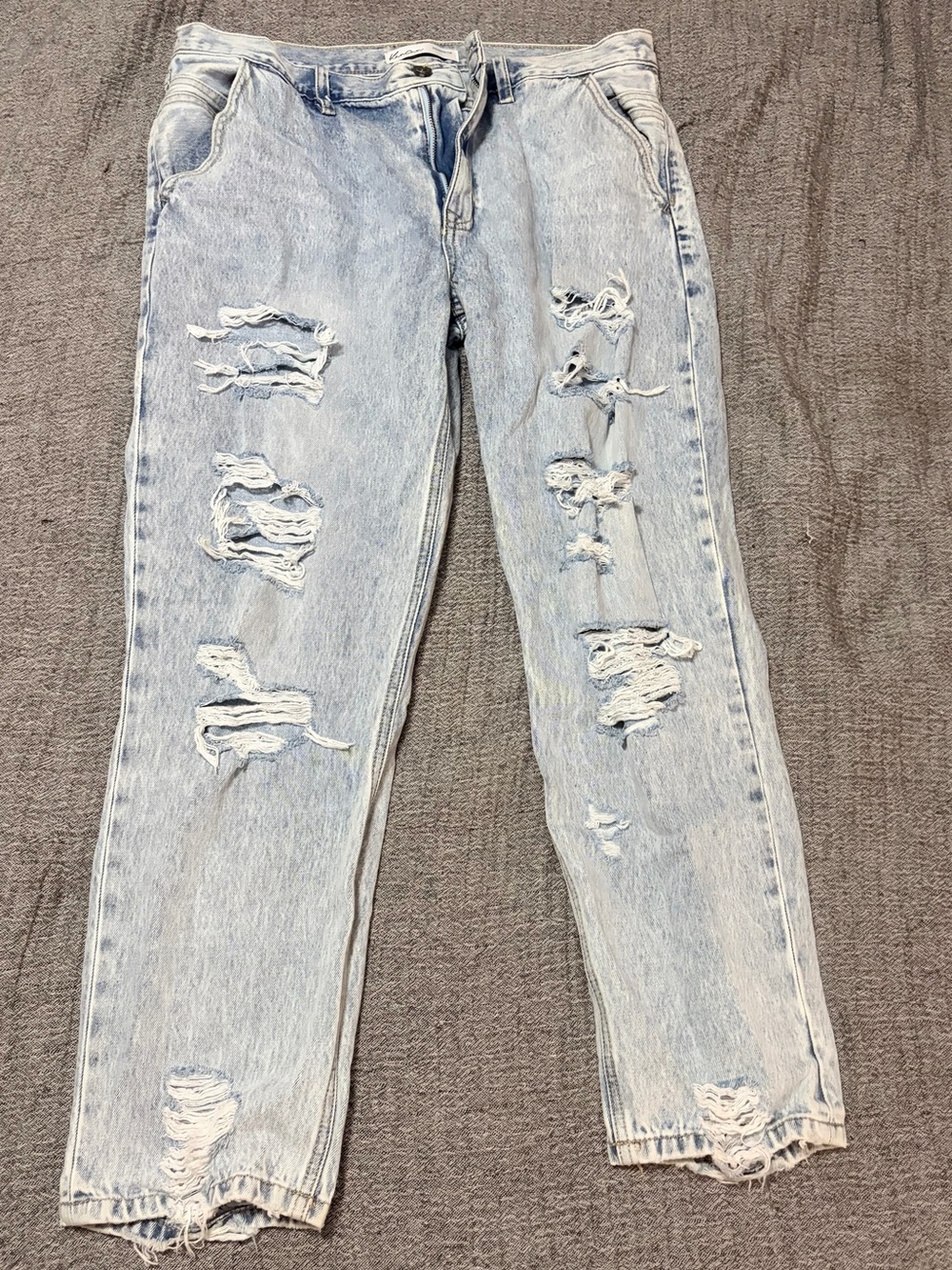 KanCam Light Wash Distressed Women’s Jeans - Casual Ripped Denim